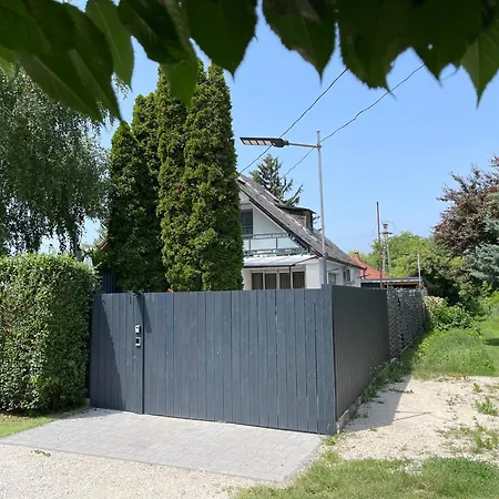 Hébergement de vacances Nora *