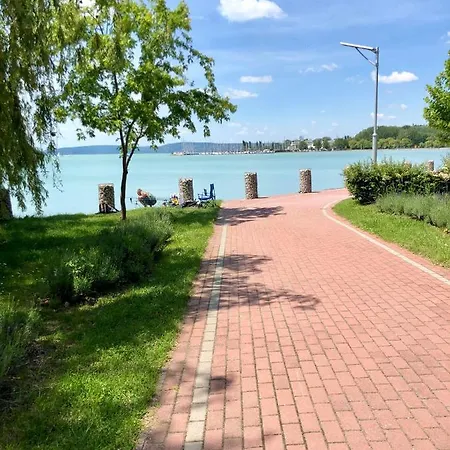 Nora Holiday home Balatonkenese