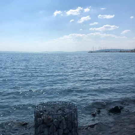 Nora Hébergement de vacances *