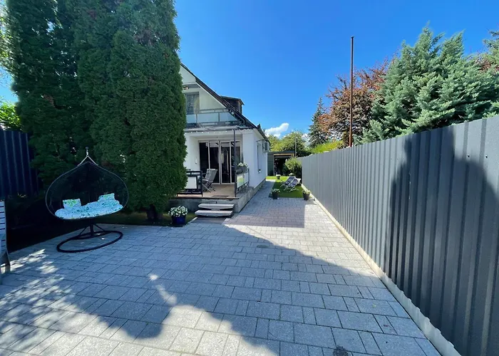 Nora * 巴拉腾肯尼斯